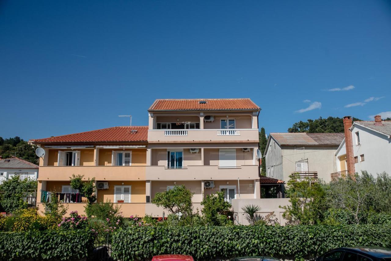 Apartments Luka Rab Town Dış mekan fotoğraf